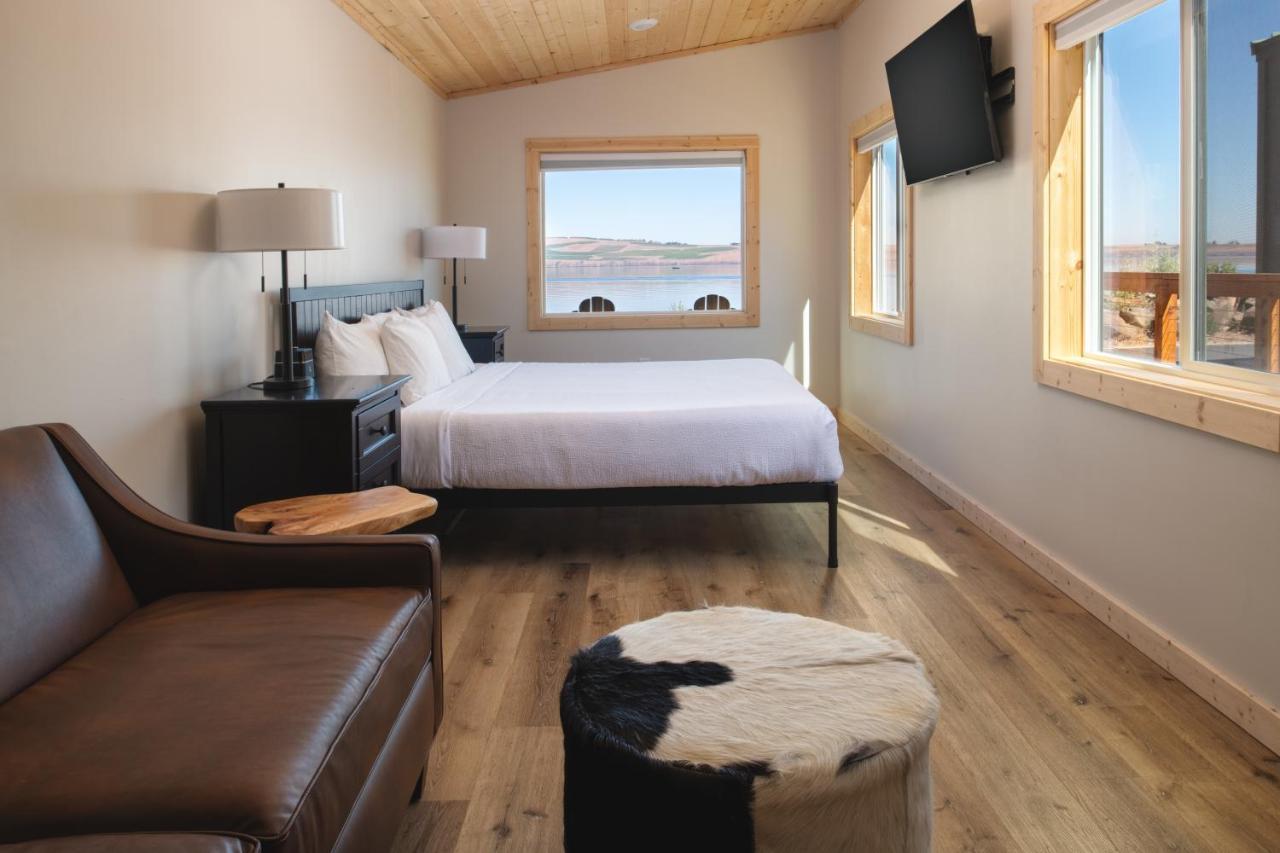 River Lodge And Cabins Boardman 外观 照片
