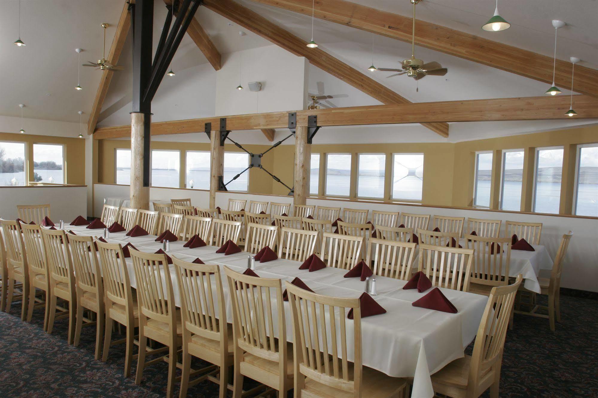 River Lodge And Cabins Boardman 外观 照片